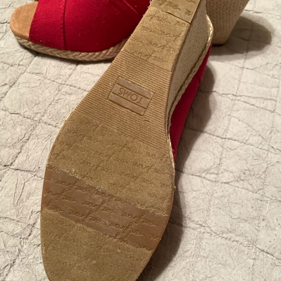 New Toms Wedge heel - Picture 4 of 4